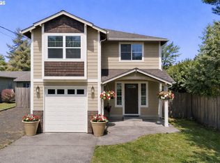 1225 3rd Ave, Hammond, OR 97121