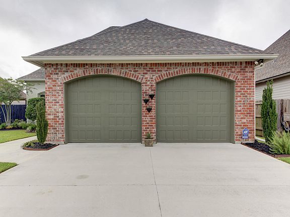 4th image of 223 Bayou Parc Dr