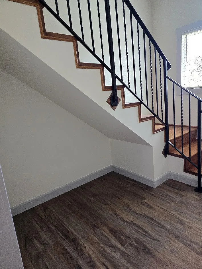 3 bed, 1.5 bath, 1016 sqft, $2,000 — Photo 3