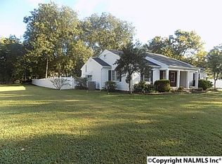 814 Gordon Dr SE, Decatur, AL 35601