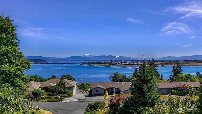 5th image of 4210 Brant Circle