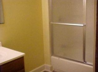 311 N Highland Ave, Aurora, IL 60506