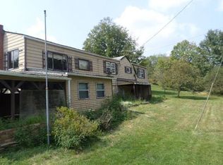 320 Moore Rd, Washington, PA 15301