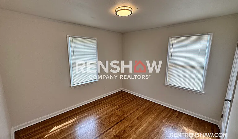 4550 Quince Rd — Photo 12