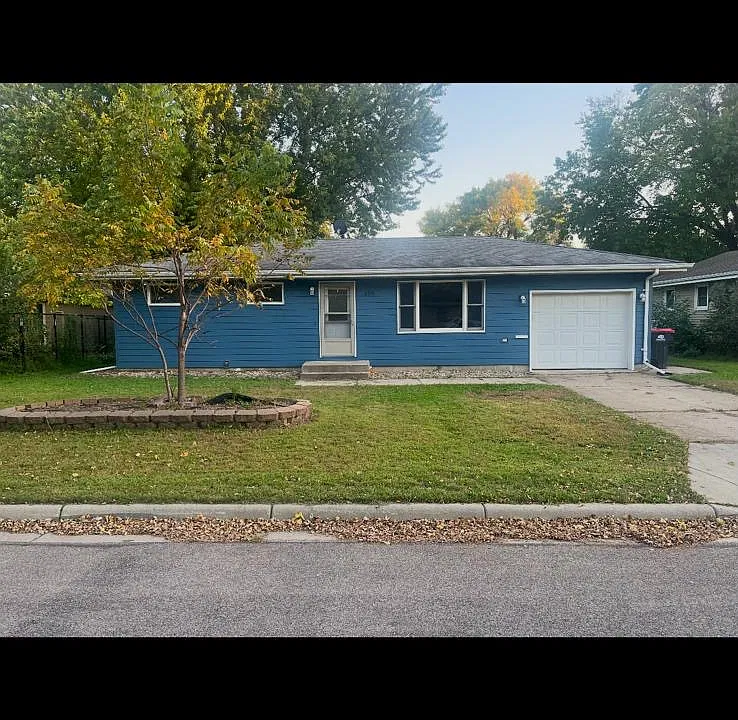 106 Fremont St