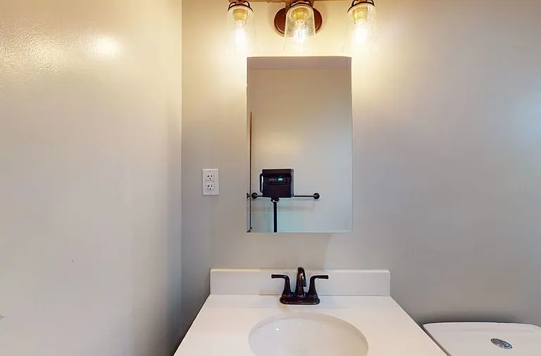 813 Hilltop Ter SE — Photo 22