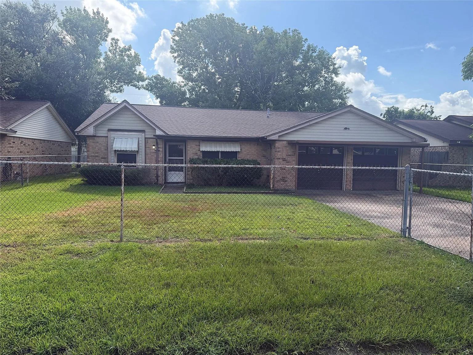 3 bed, 2.0 bath, 1310 sqft, $1,600 — Photo 1