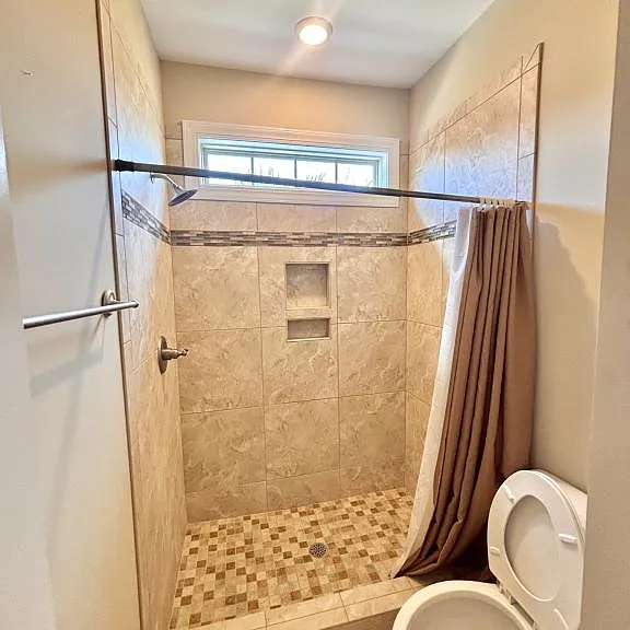 6008 Fish Hawk Ct — Photo 20