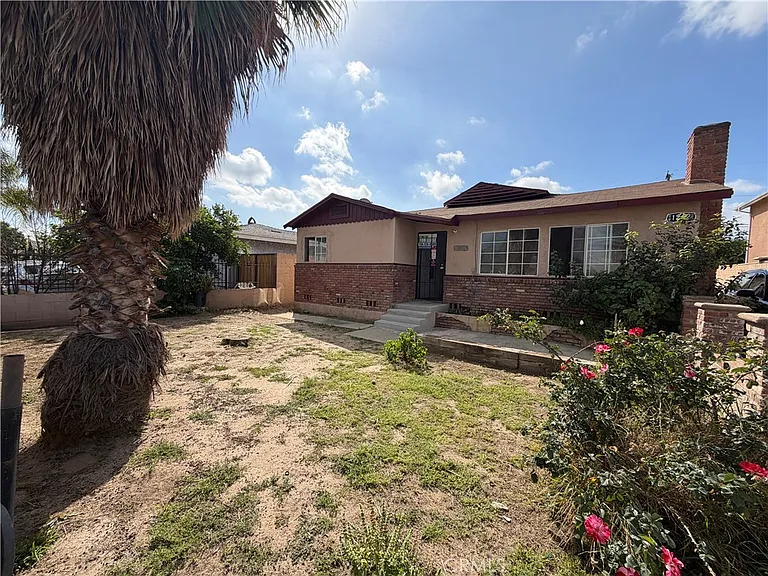 1242 D St — Photo 1