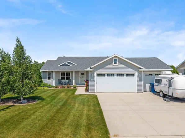 567 Fair St, Wrightstown, WI 54180