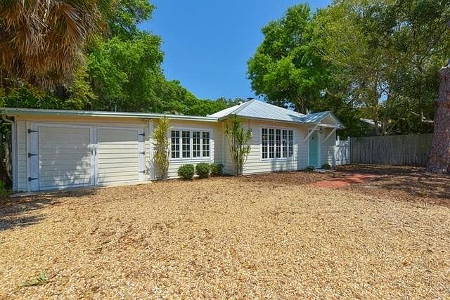 1st image of 1681 Bahia Vista St