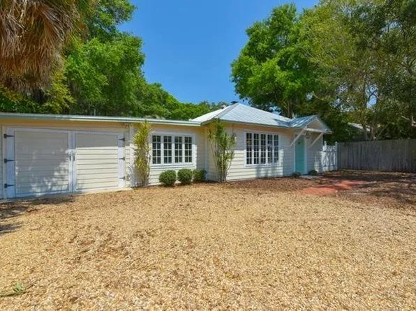 1681 Bahia Vista St, Sarasota, FL 34236