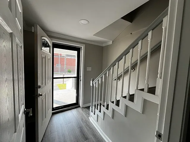 1001 Southern Ave — Photo 13