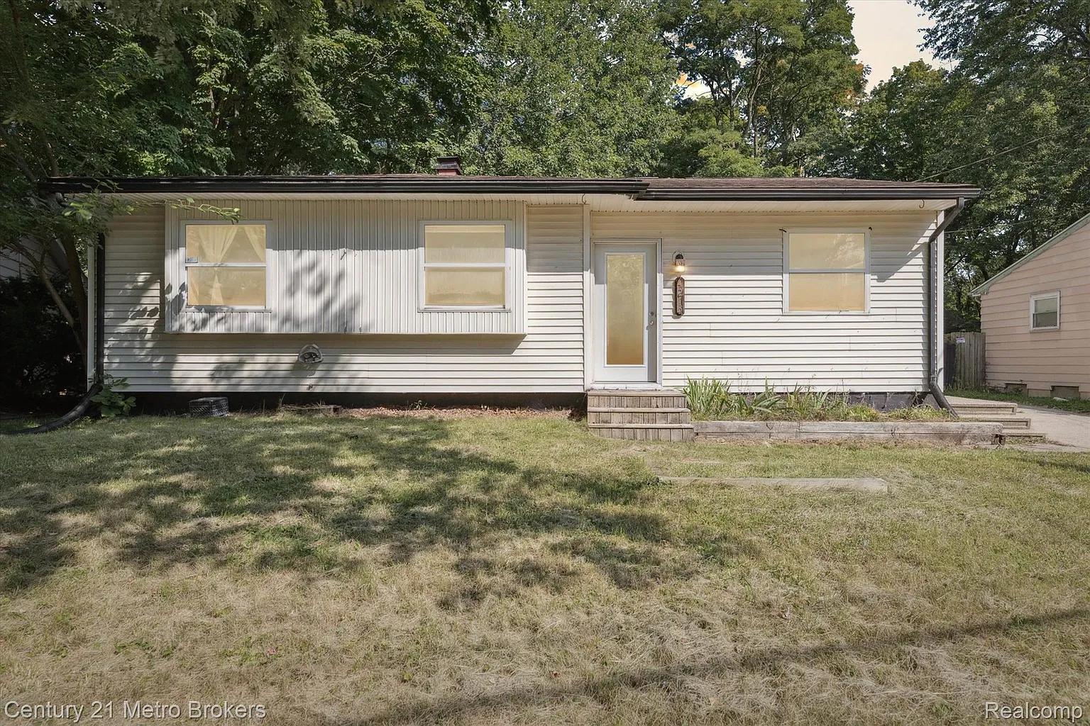 4213 Cabot St photo 1