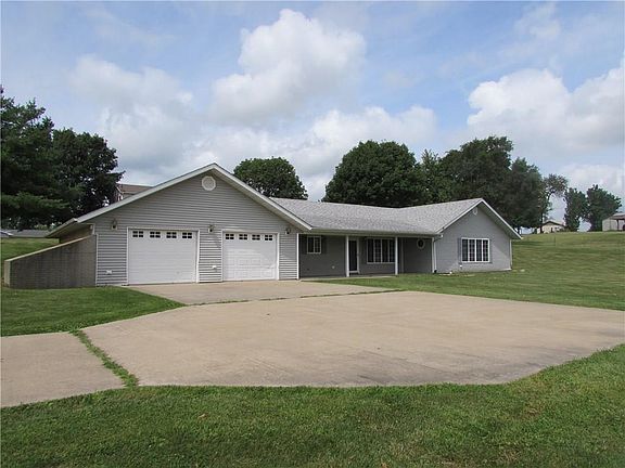 2nd image of 1156 McKimber Ln