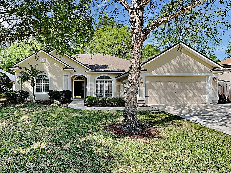 821 E Tennessee Trce