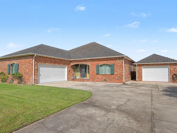 228 Lake Mechant Ct, Houma, LA 70360