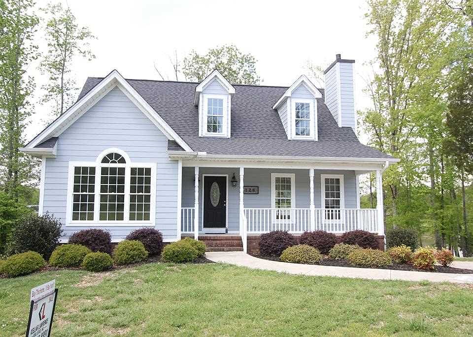 1st image of 126 King Cres