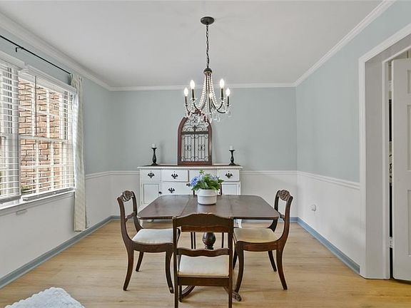 5th image of 70 Old Ivy Rd NE #54