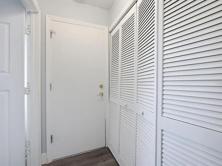 713 Washington Palm Loop #FRONT — Photo 9