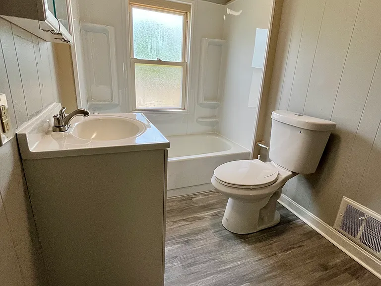 705 McGowan Ave #5 — Photo 9