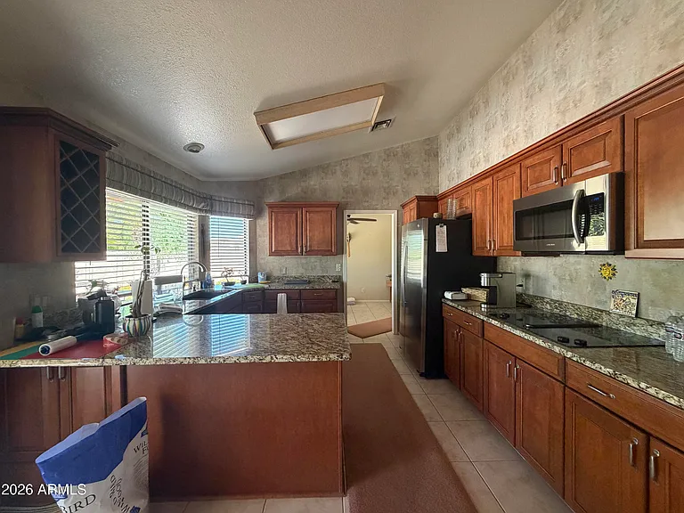 9418 W Tonto Ln — Photo 9