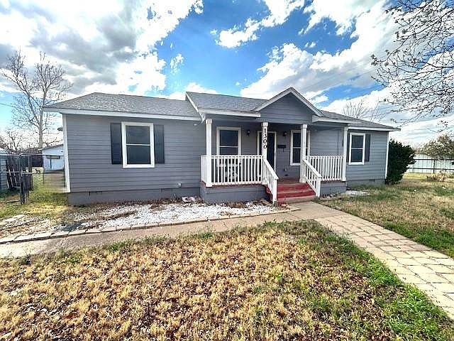 1st image of 1300 Cleburne St