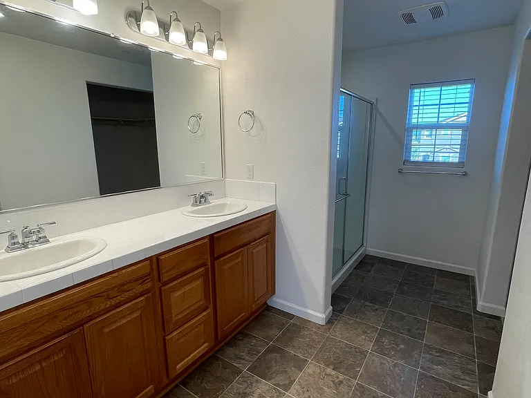 385 Ostrander Ave — Photo 19