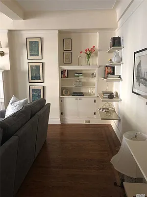 Sold by Realty Connect USA | media 8
