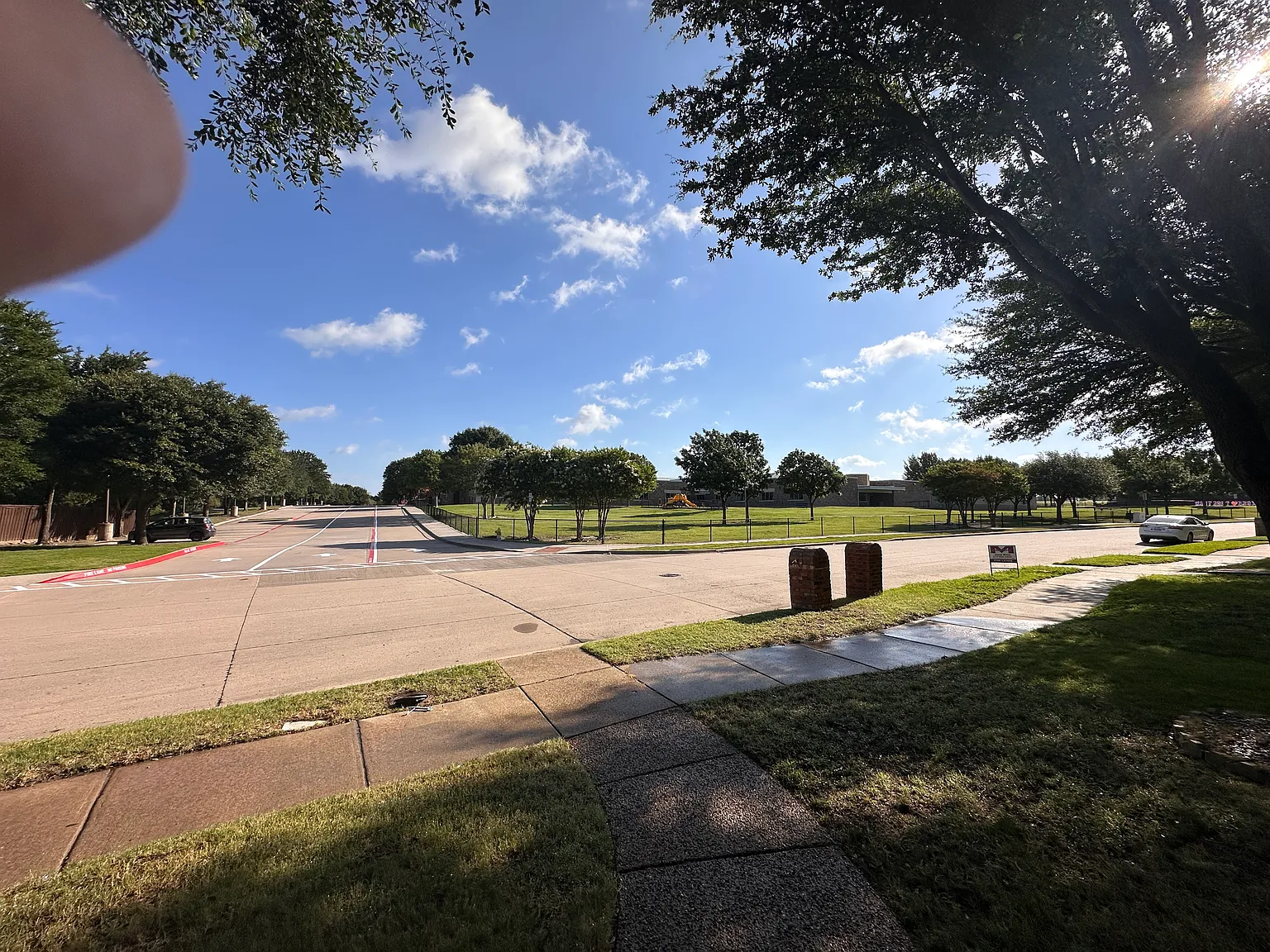 3 bed, 2428 sqft, $2,650 — Photo 3