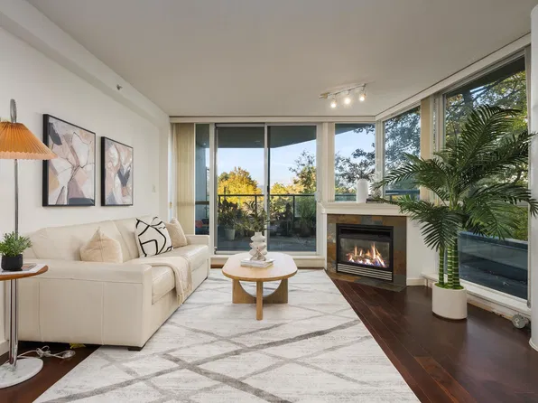 1485 W 6th Ave #204, Vancouver, BC V6H 4G1