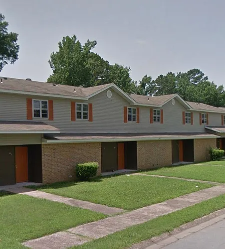 5817 Valley Dr Photo 1