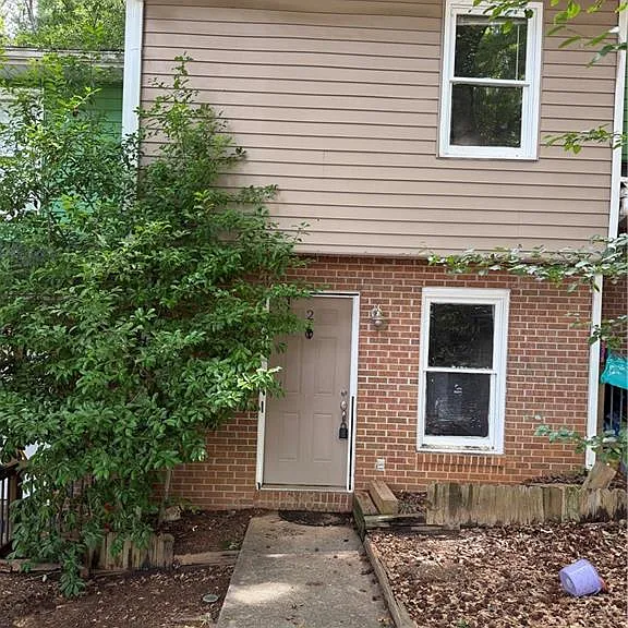 5149 Spring St — Photo 1