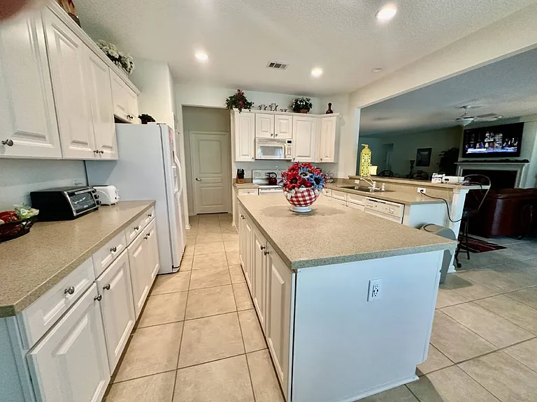 114 Landing Ln — Photo 8
