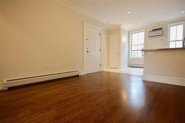 603 Bloomfield St #4 — Photo 6