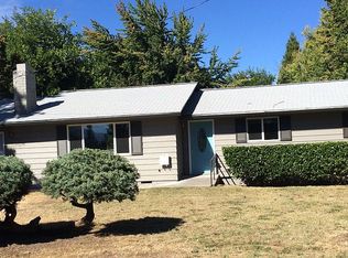 2221 Crestbrook Rd, Medford, OR 97504