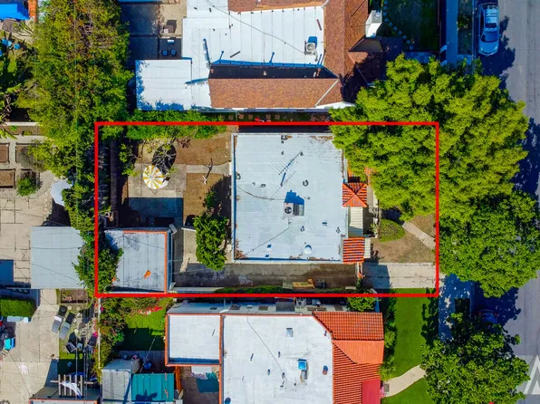 571 N Irving Blvd, Los Angeles, CA 90004