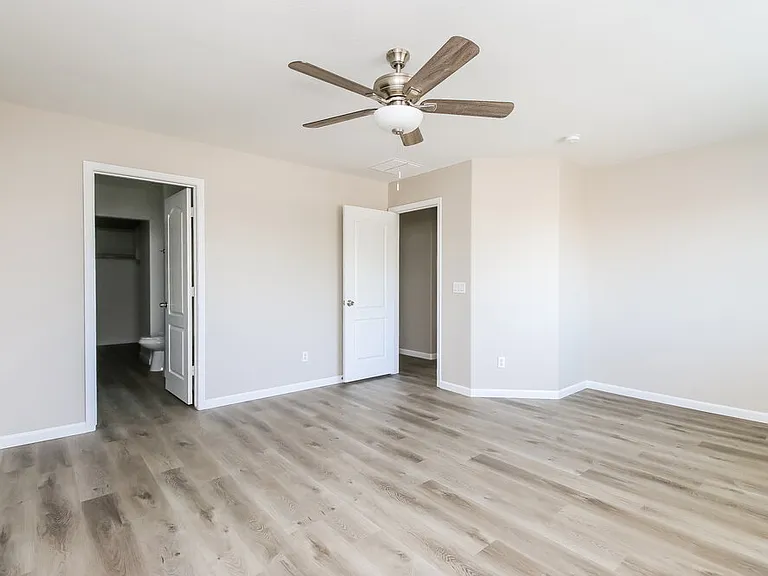37766 N Sandy Dr — Photo 11