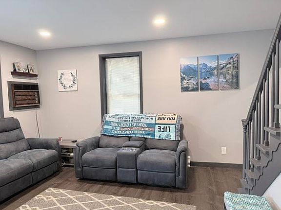 5th image of 4002 Chew St