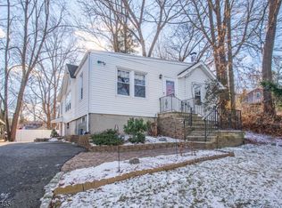 21 Elm St, Butler, NJ 07405