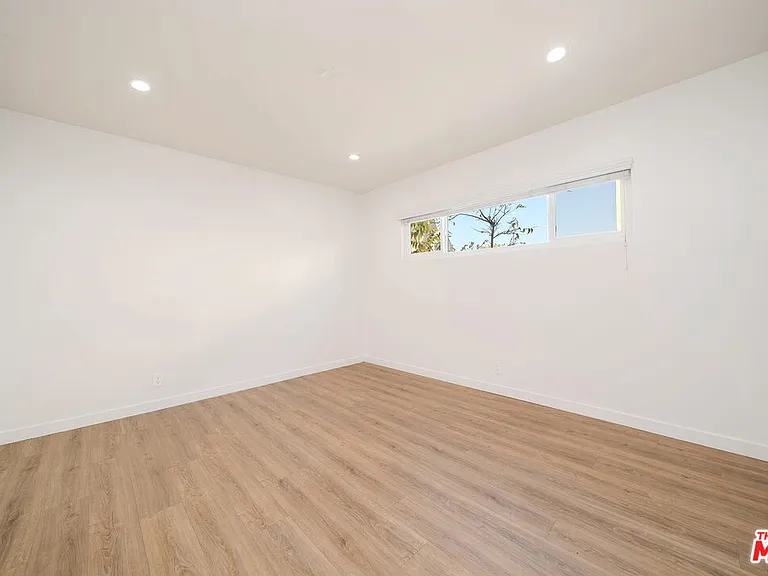 332 S Wilton Pl #1 — Photo 4