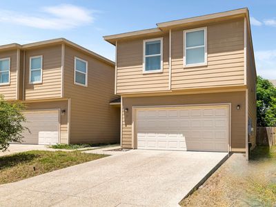 17 OAK PLAZA, San Antonio, TX, 78216