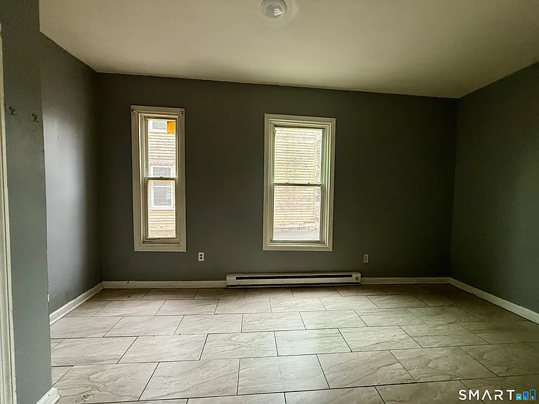 72 Burton St — Photo 11