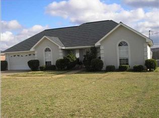 10461 Sunnyland Dr, Tuscaloosa, AL