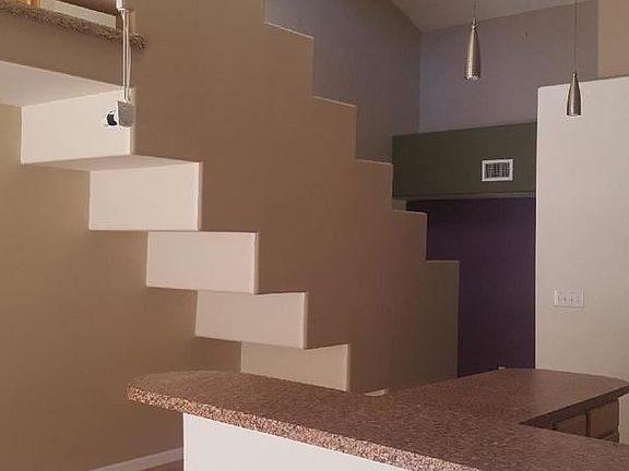 5th image of 4204 Bay Ct NE
