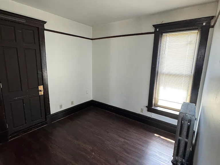 1004 S 22nd St — Photo 14