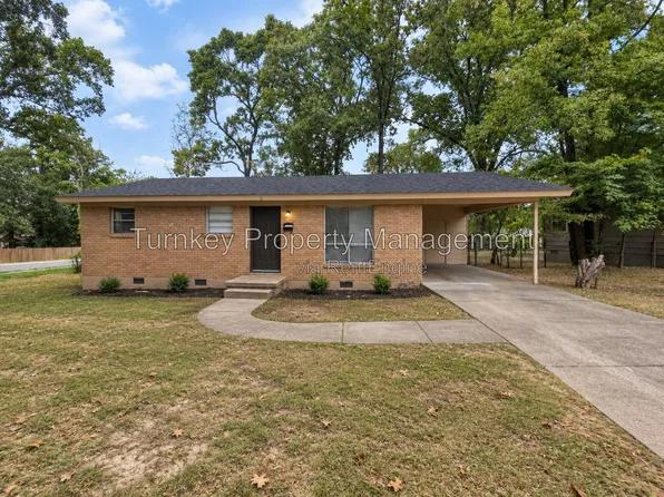 2 Woodson Ct, Little Rock, AR 72209