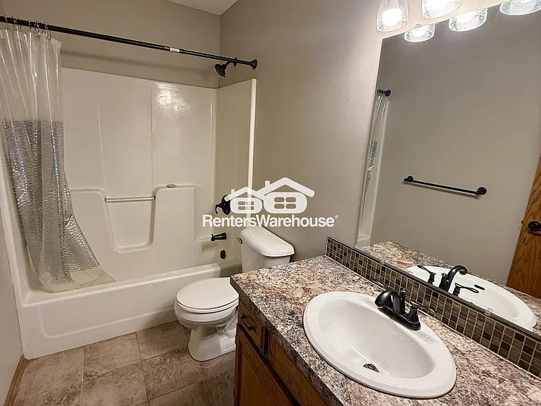 6762 Gretchen Ct N — Photo 9