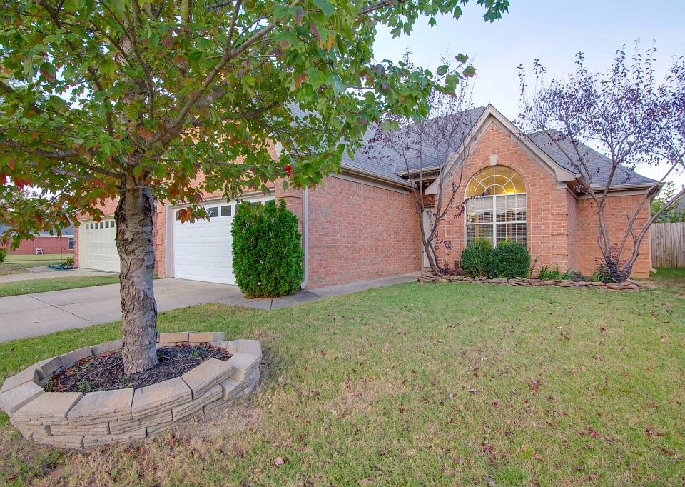 1st image of 8298 Regal Bend Dr