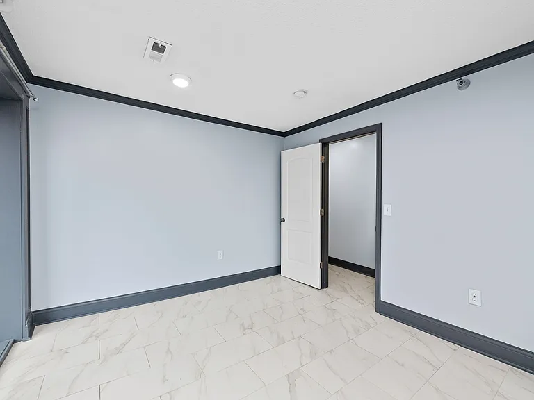 4544 Summit St — Photo 121